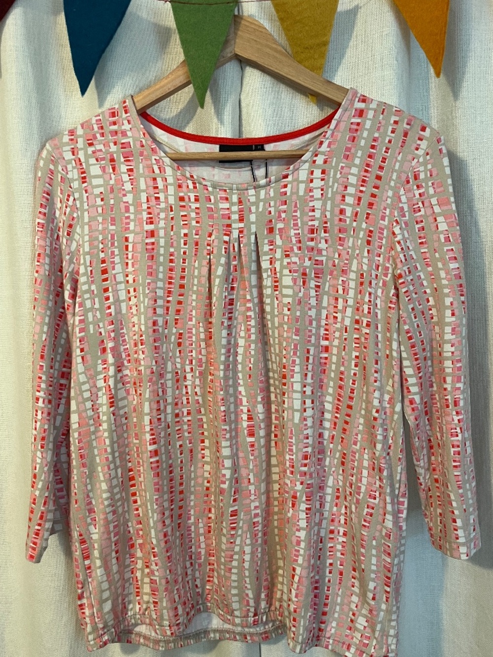 NWT! BRANDTEX 3/4 Sleeve Knit Blouse Gathered Top Pink Tan White Size M